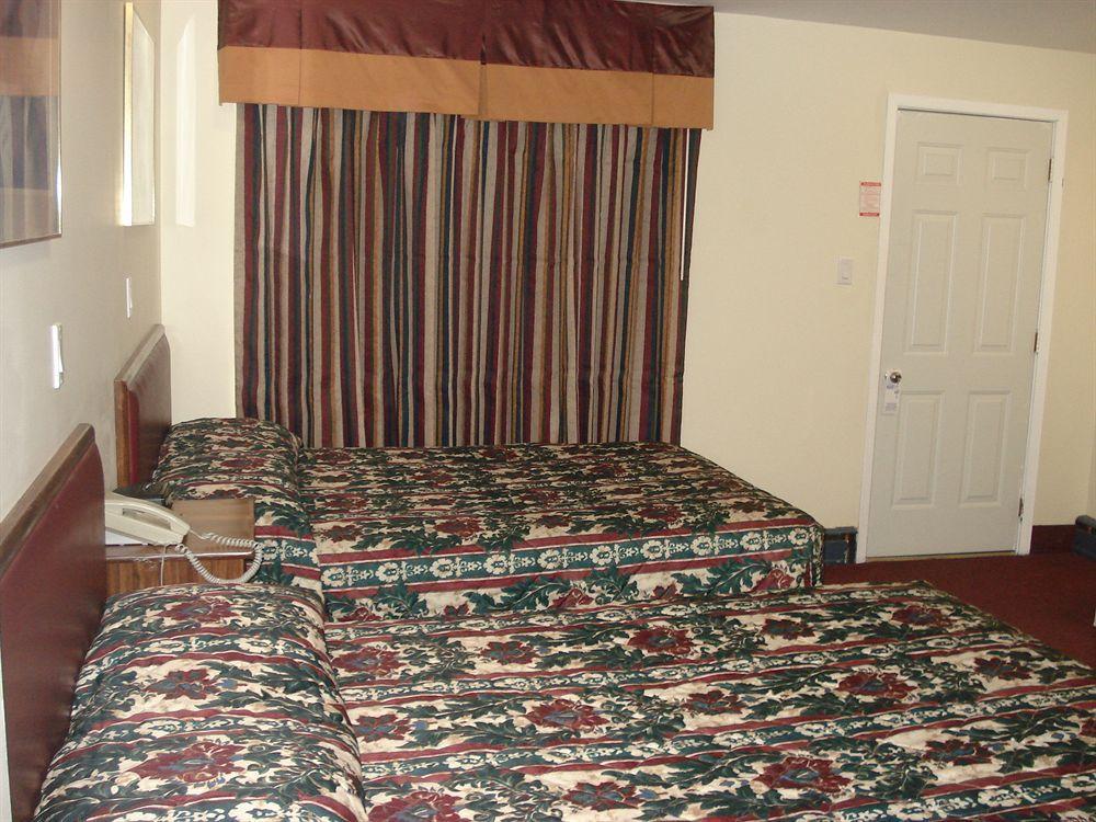 Lincoln Motel Sturgeon Falls Eksteriør billede