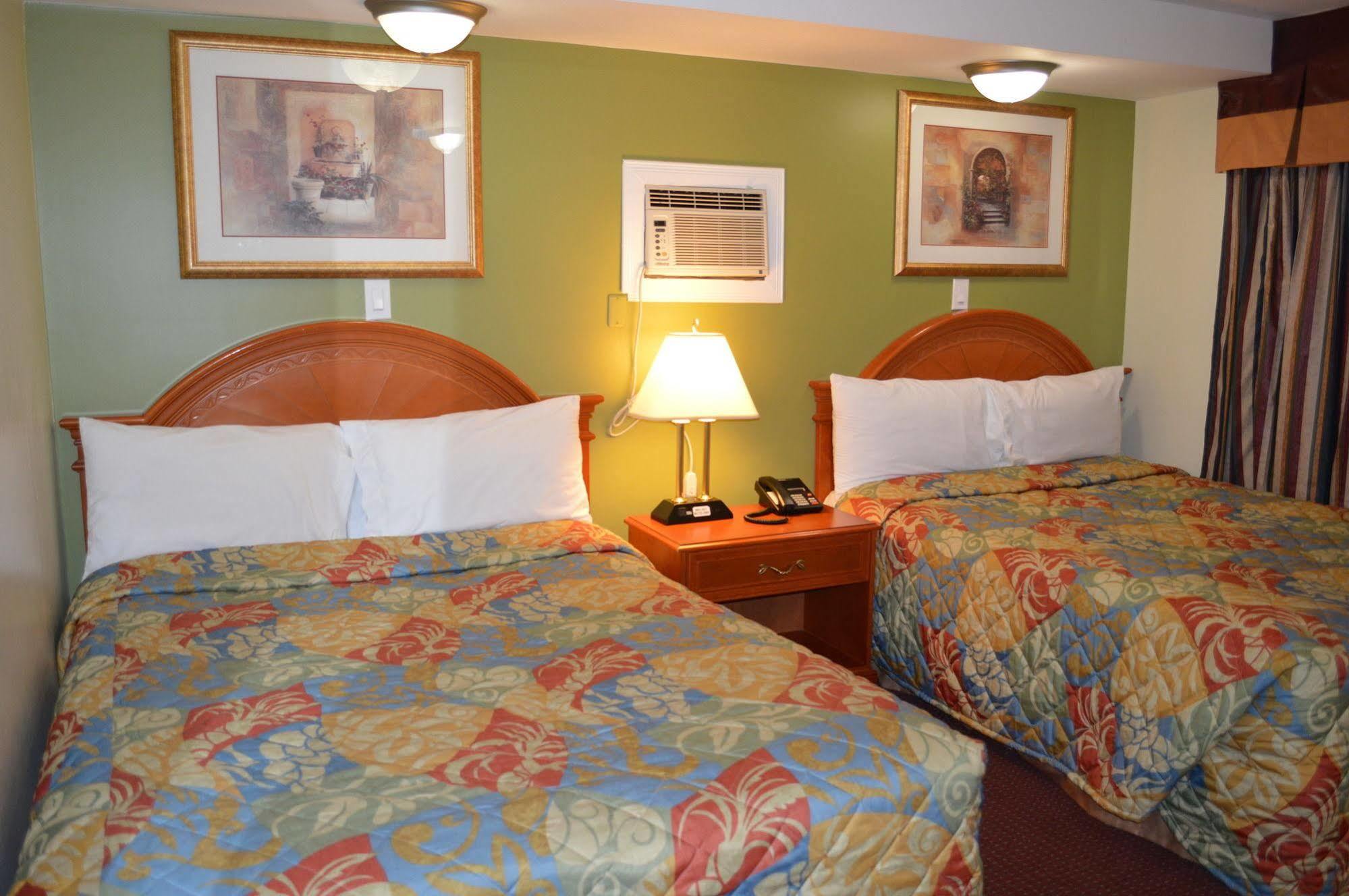 Lincoln Motel Sturgeon Falls Eksteriør billede