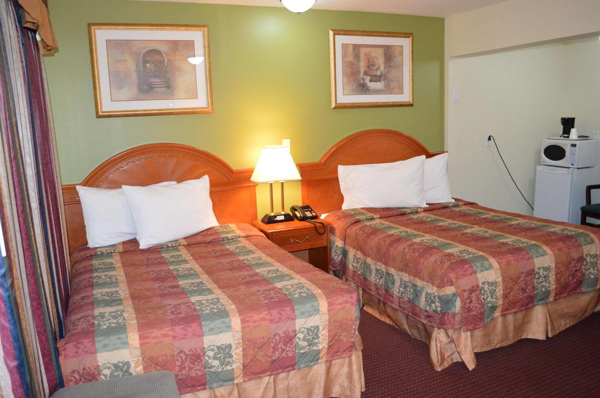 Lincoln Motel Sturgeon Falls Eksteriør billede