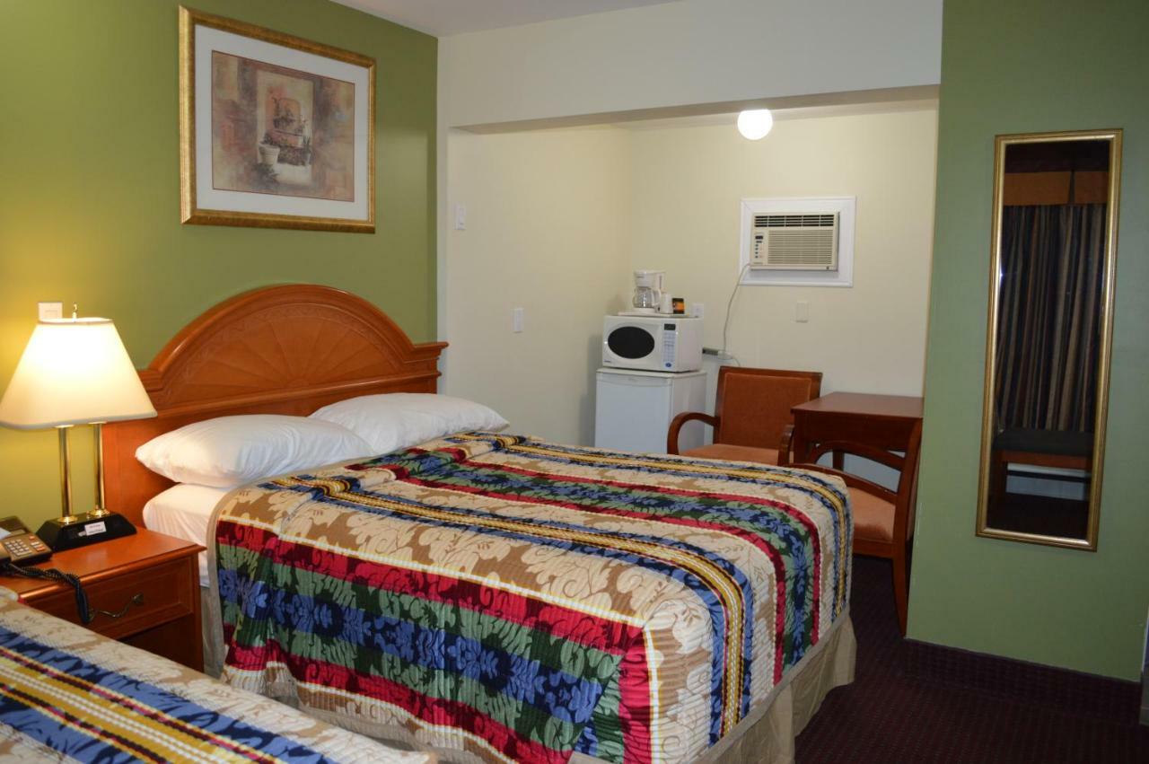 Lincoln Motel Sturgeon Falls Eksteriør billede