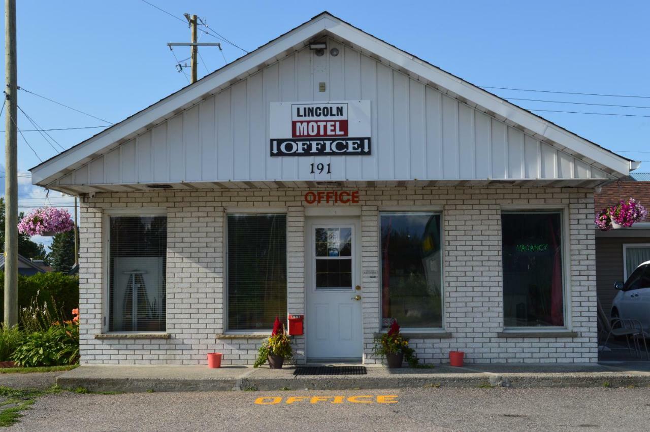 Lincoln Motel Sturgeon Falls Eksteriør billede